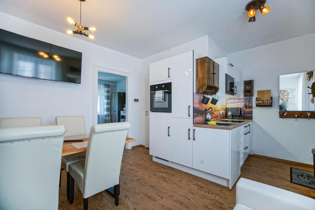 Auszeit Steiraland 7 Mit Ueberdachten Balkon Und Parkplatz Леобен Экстерьер фото