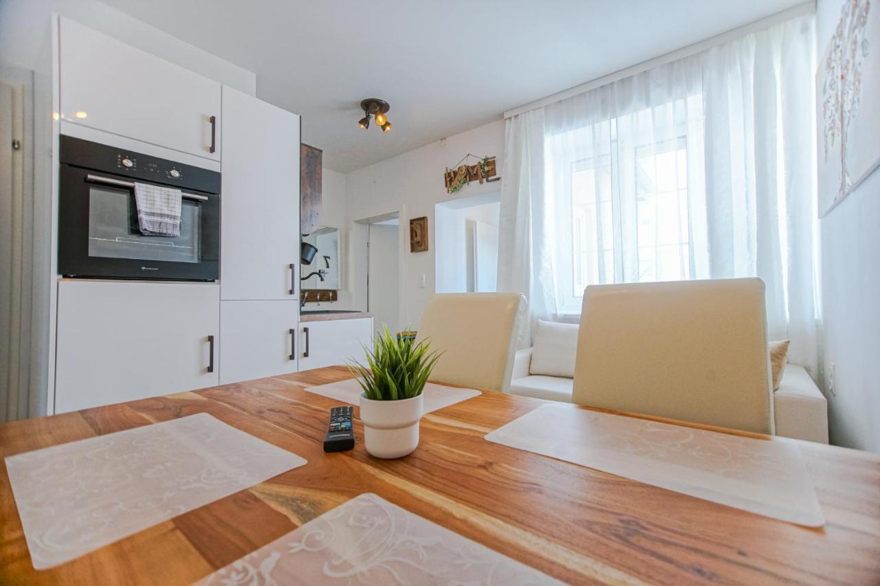 Auszeit Steiraland 7 Mit Ueberdachten Balkon Und Parkplatz Леобен Экстерьер фото